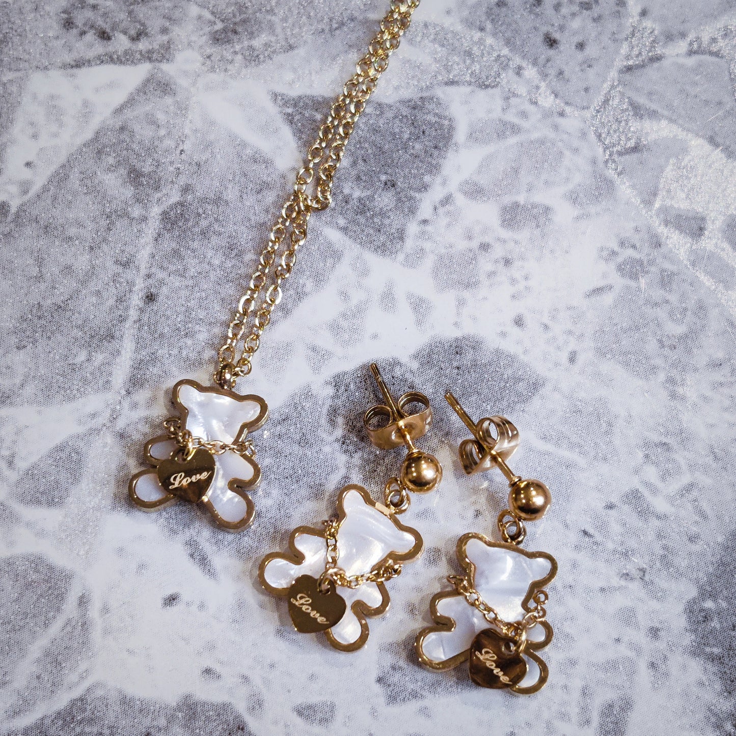 "Bear's Pearls" Necklace and Earrings