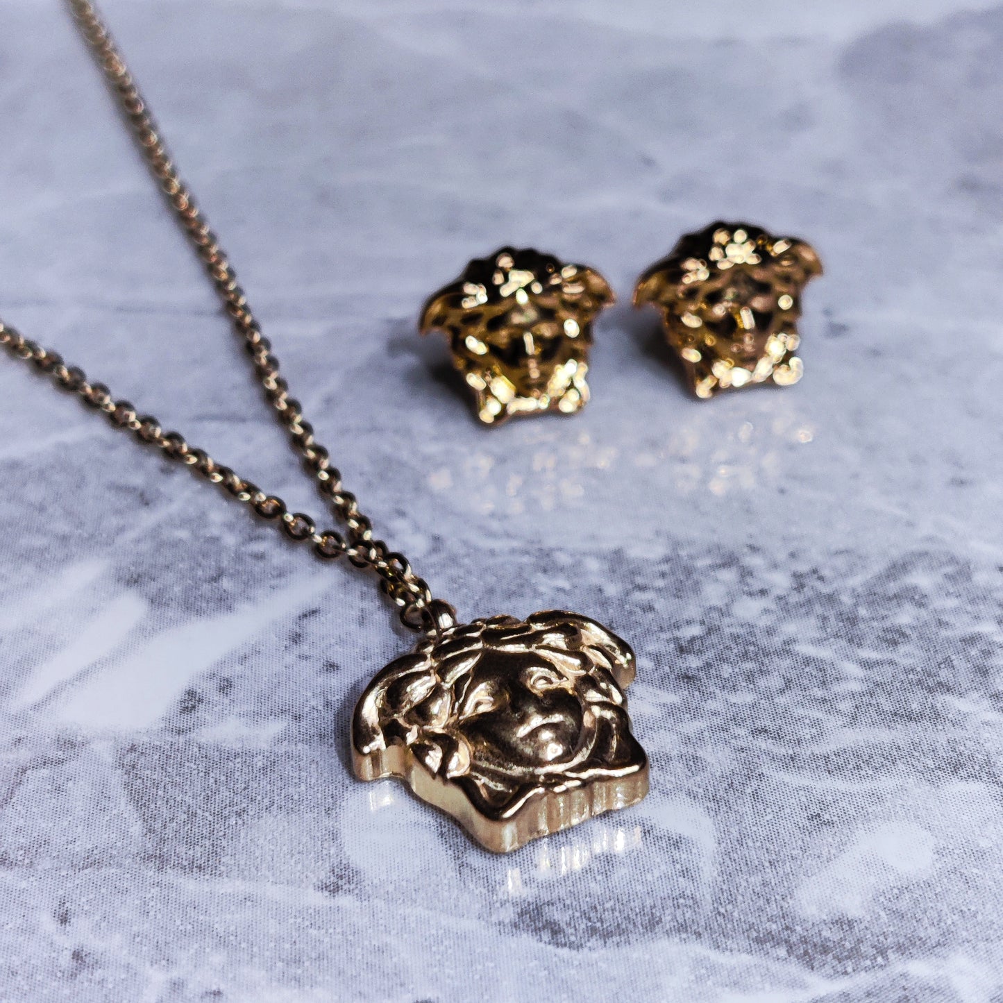 "Seduca" 18K Gold Necklace and Earrings
