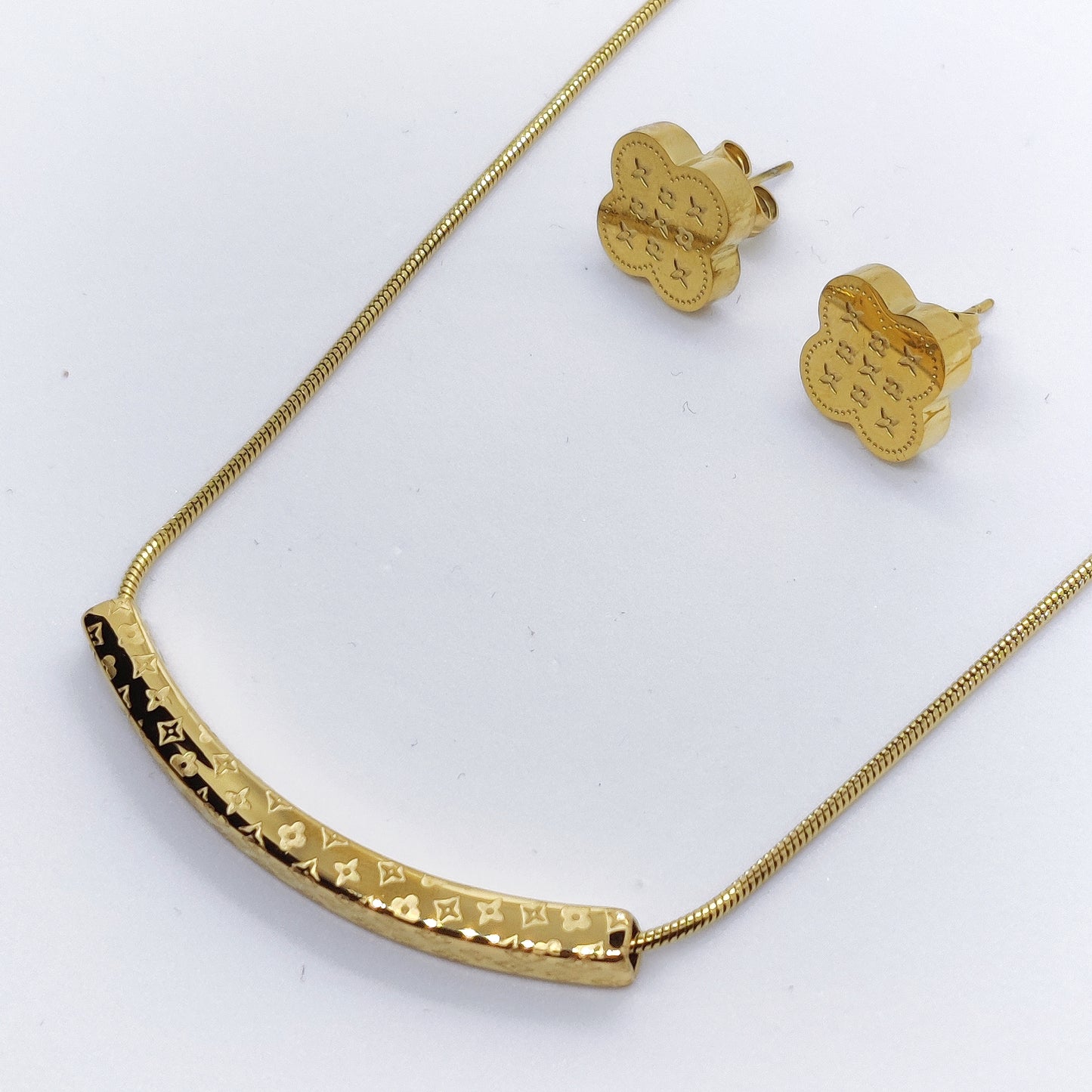 "Floret" Print 18K Gold Necklace