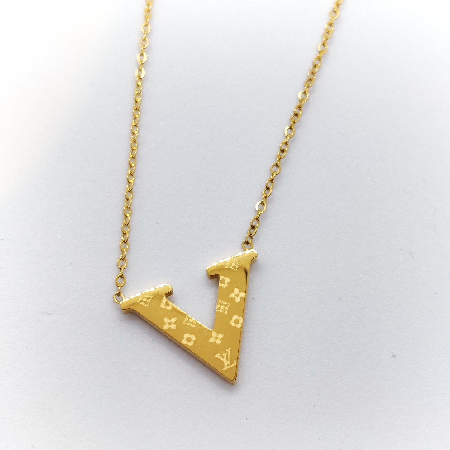 "Floret" V 18K Gold Necklace