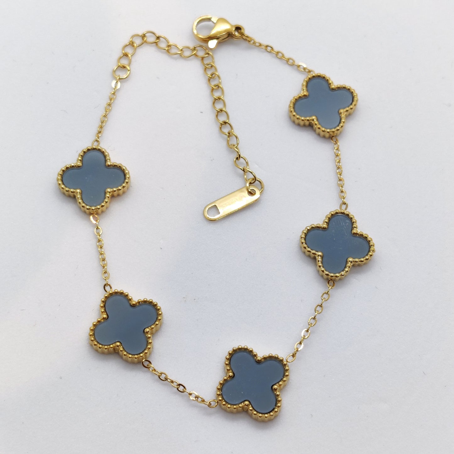 "Lucky" Grey Clover 18K Gold Bracelet