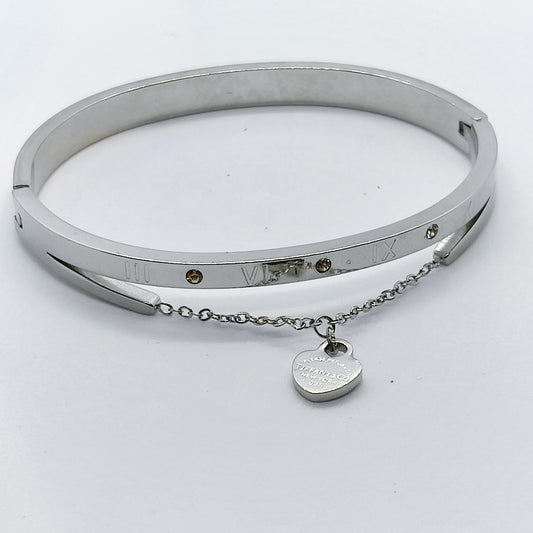 Tiff Silver Heart Bangle