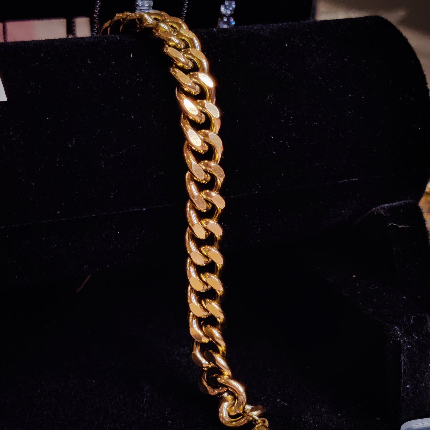 "Cuban Spirit" 18K Gold Chunky Chain Bracelet