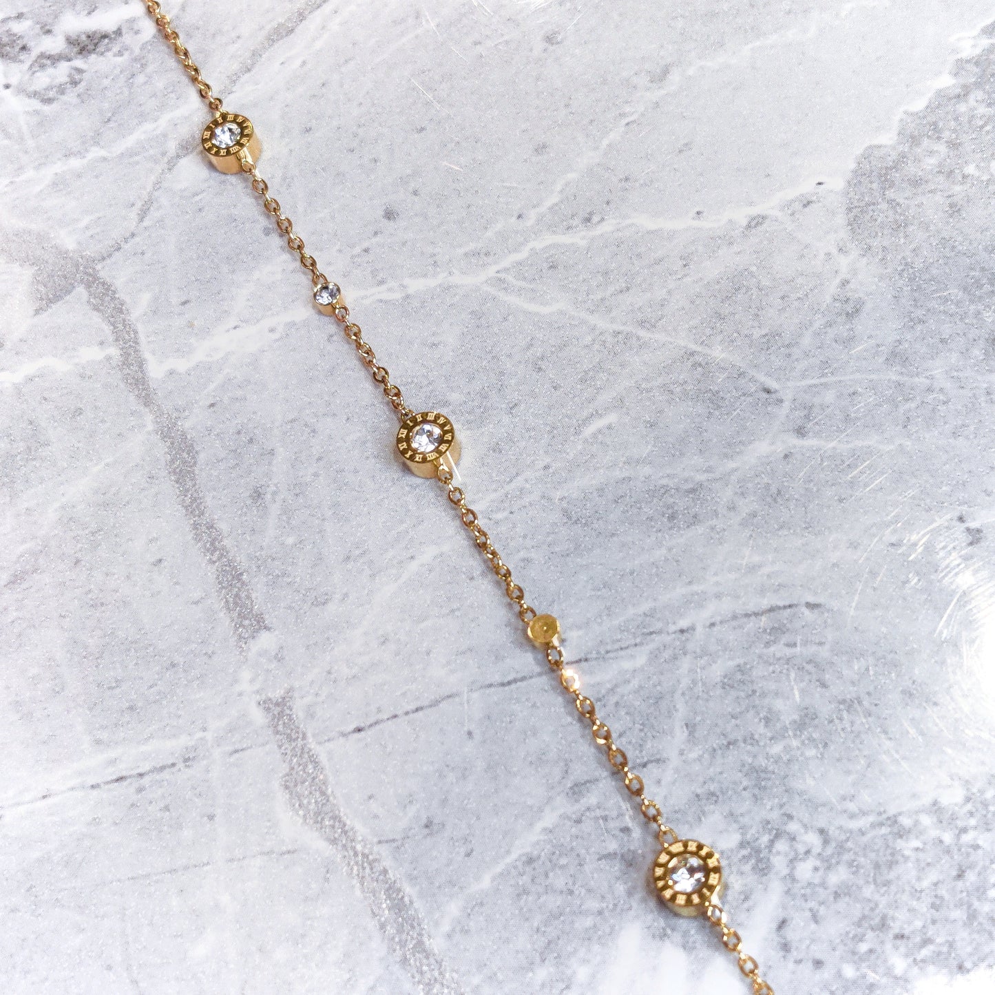 "Roman's Iris" 18K Gold Anklet