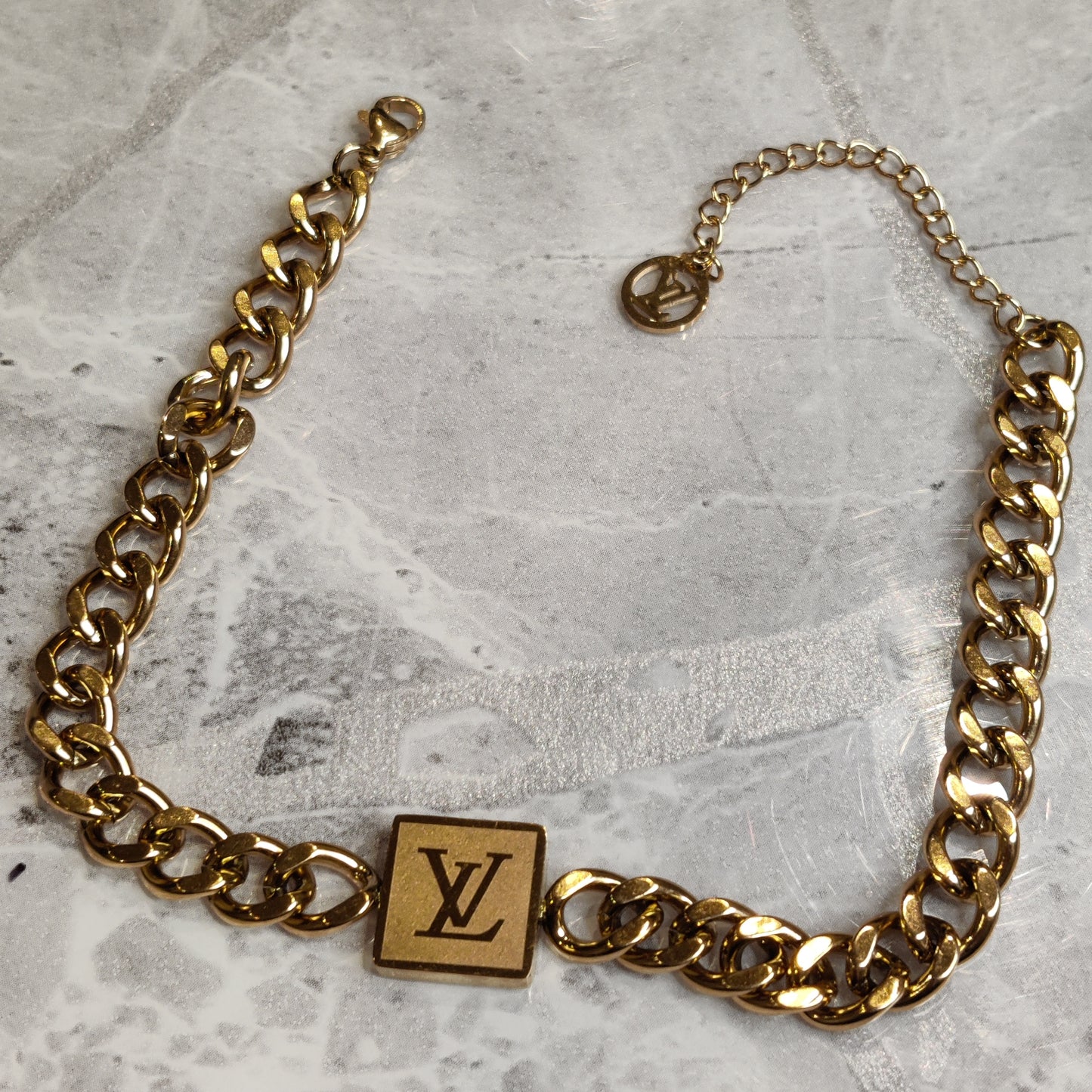 LV Double Sided Cuban Chain 18K Gold Anklet