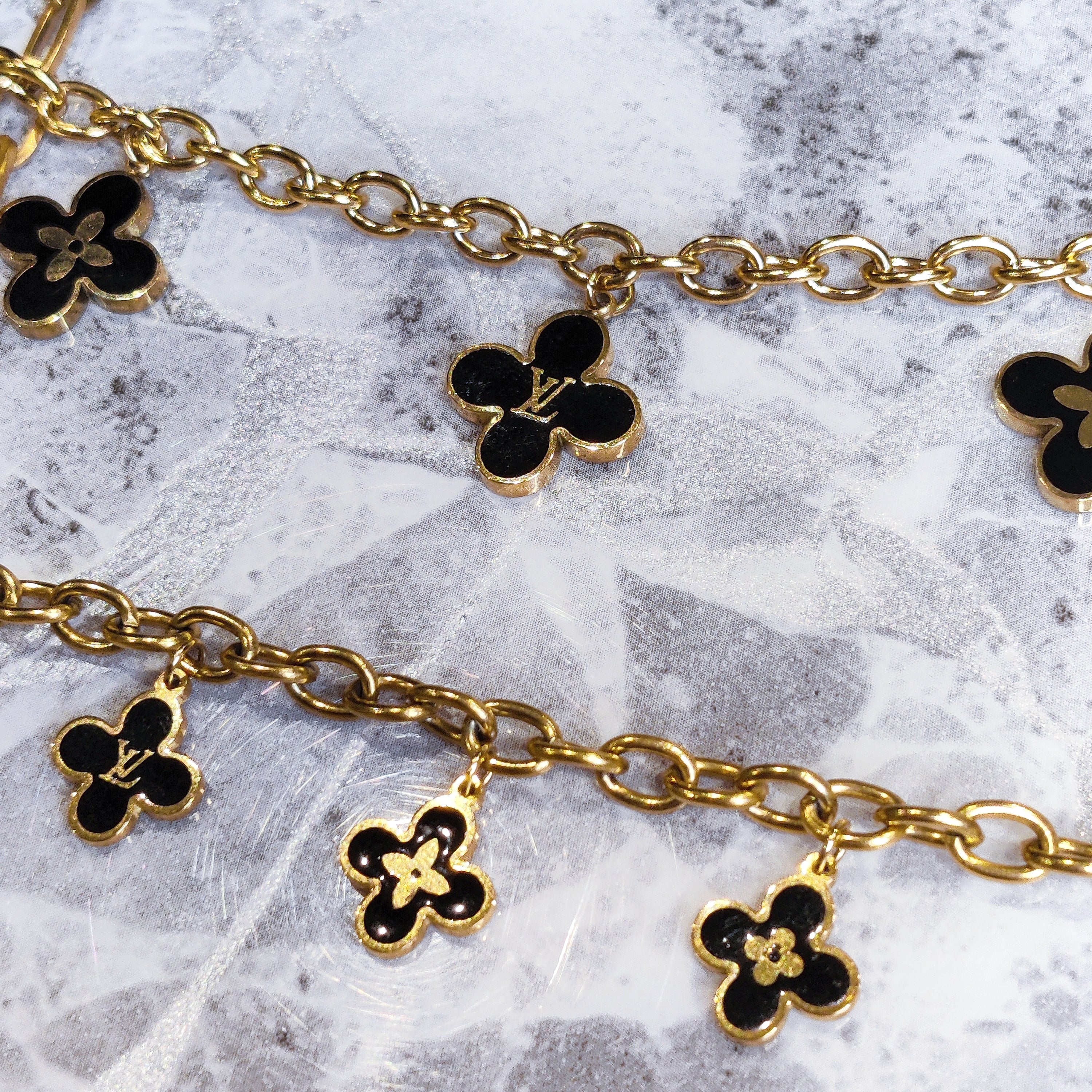 Bransby Gold Clover Necklace - Arms Of Eve