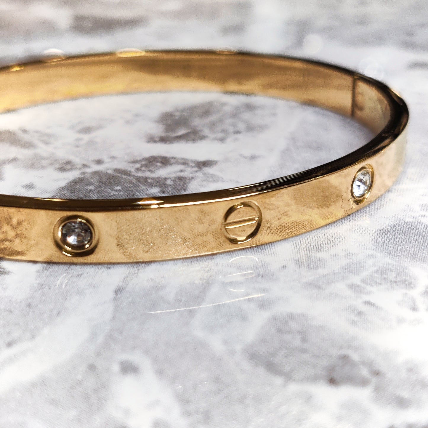 "Auger" 18K Gold Zircon Bangle