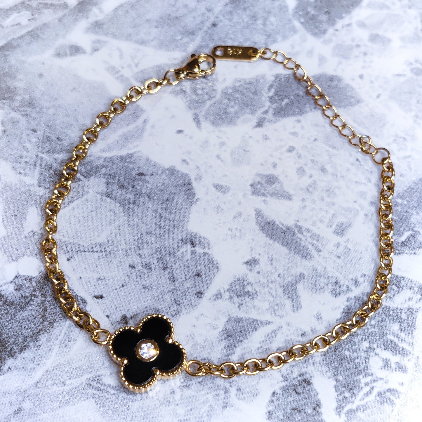 "Lucky" Black Clover Zircon 18K Gold Bracelet