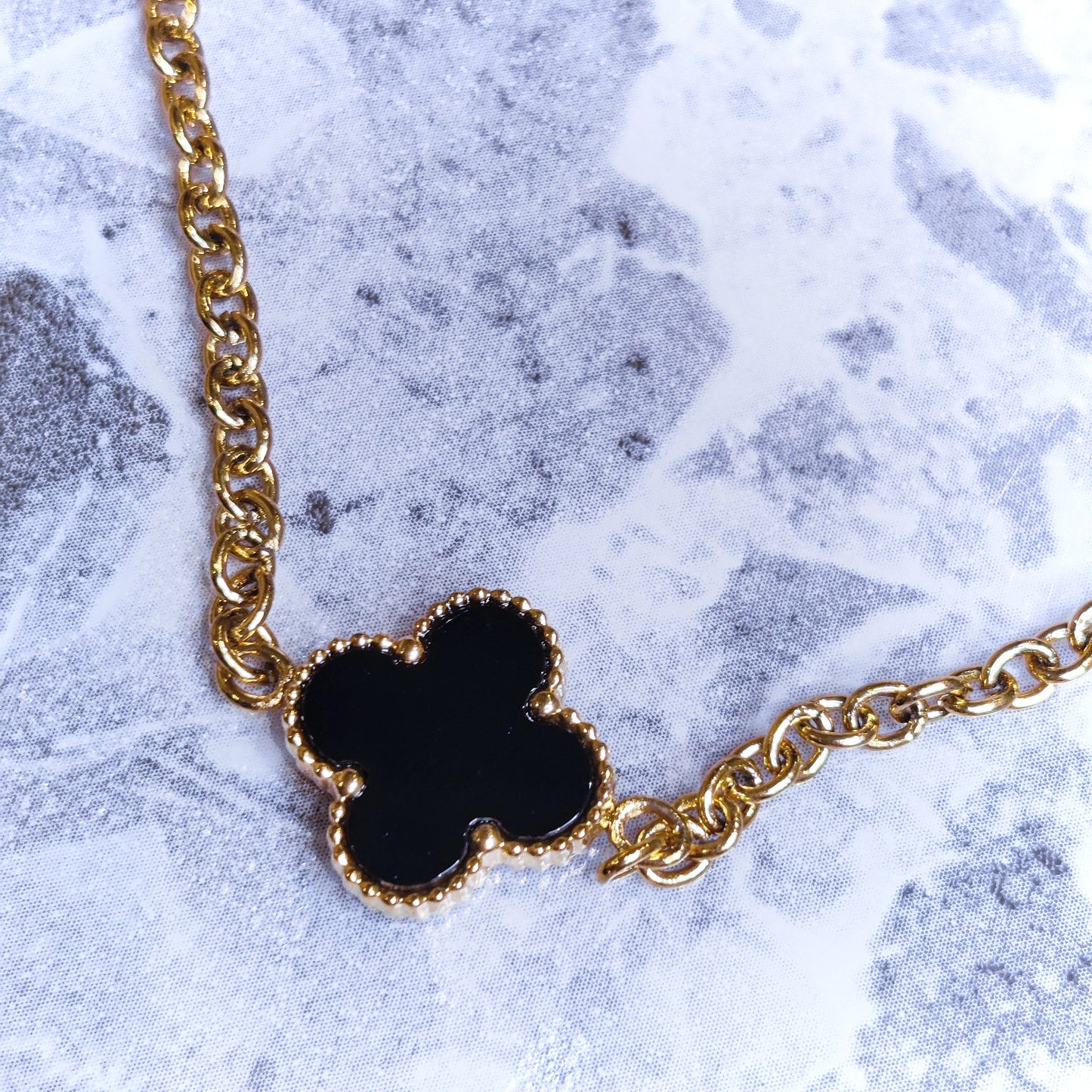 "Lucky" Black Clover Zircon 18K Gold Bracelet